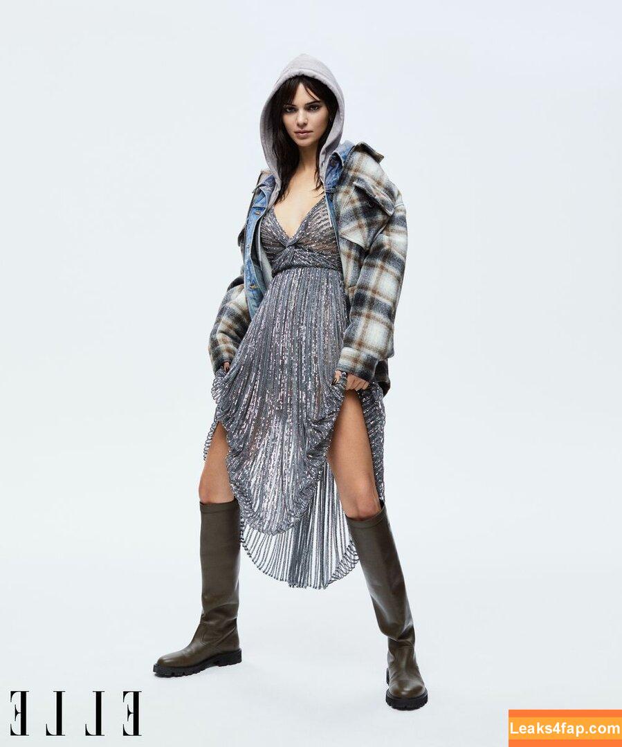 Kendall Jenner / KendallJenner / https: leaked photo photo #0210