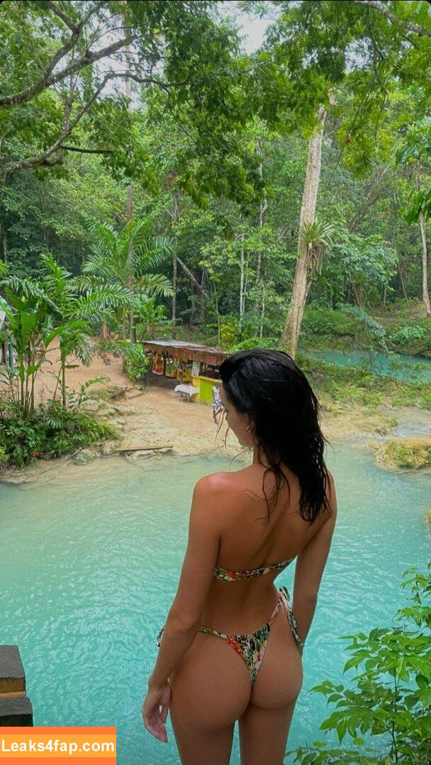 Kendall Jenner / KendallJenner / https: leaked photo photo #0243