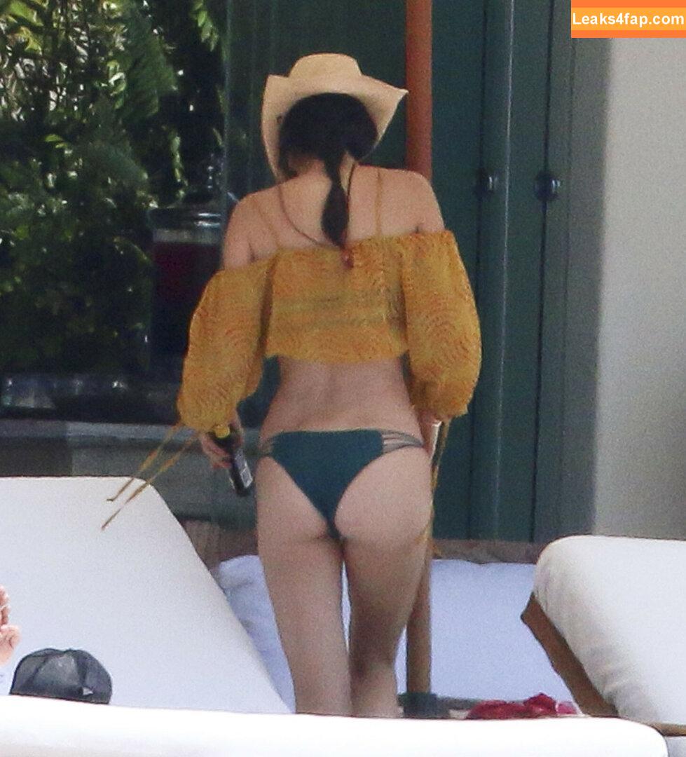 Kendall Jenner / KendallJenner / https: leaked photo photo #0267