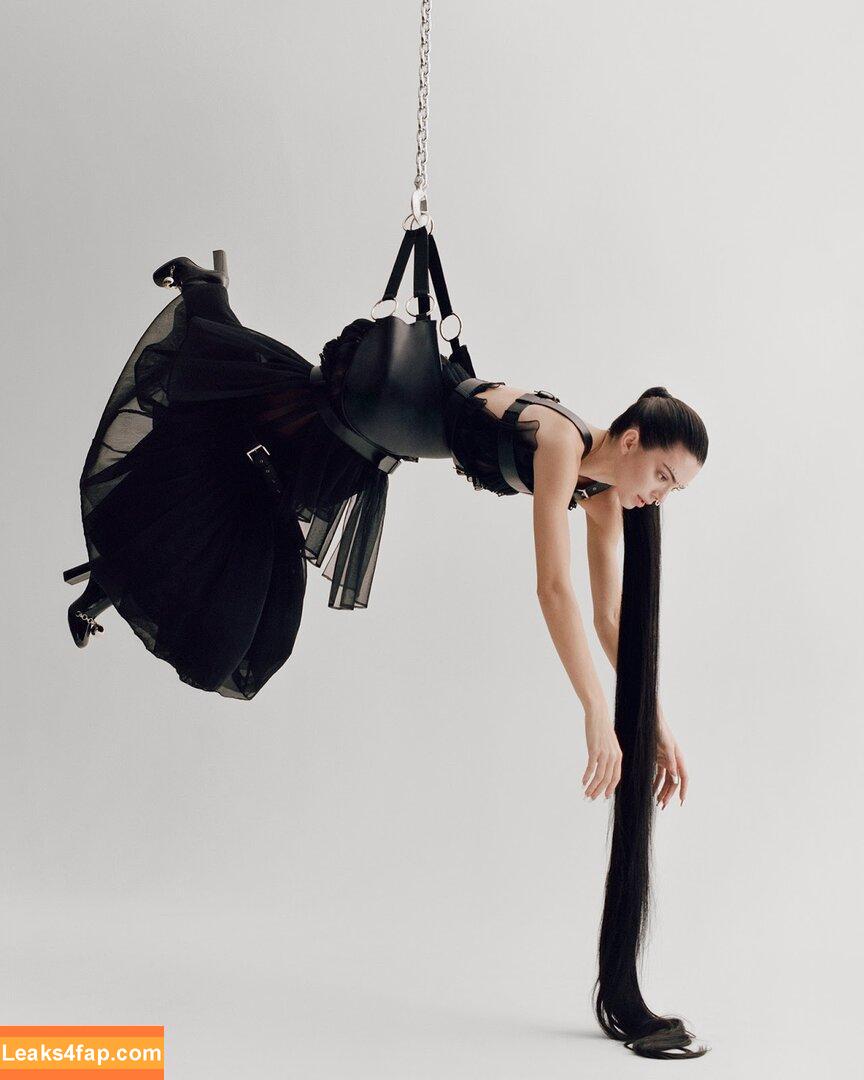 Kendall Jenner / KendallJenner / https: leaked photo photo #0405