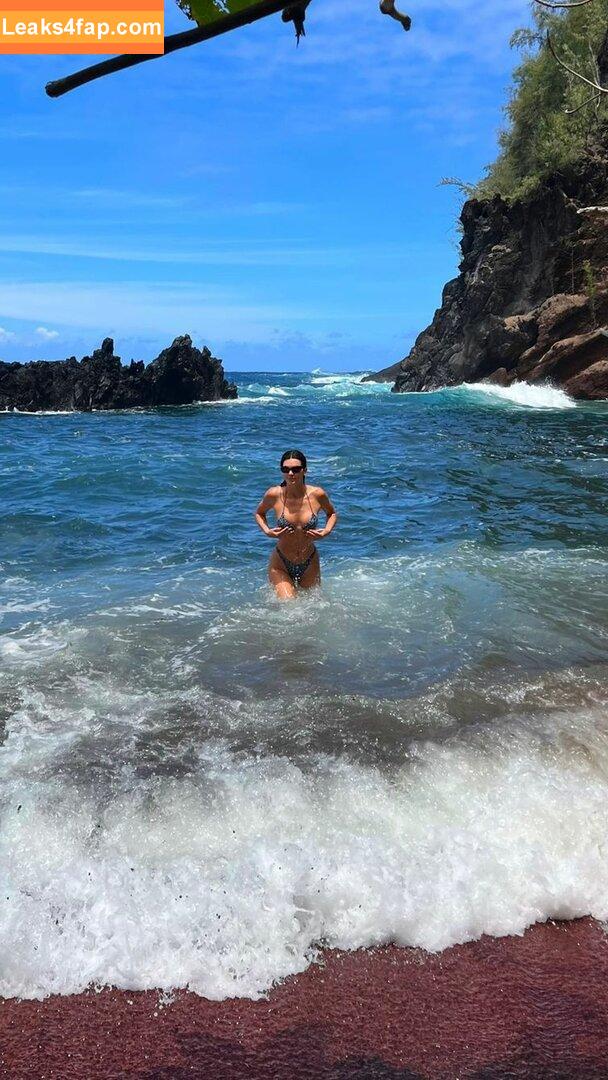 Kendall Jenner / KendallJenner / https: leaked photo photo #0451