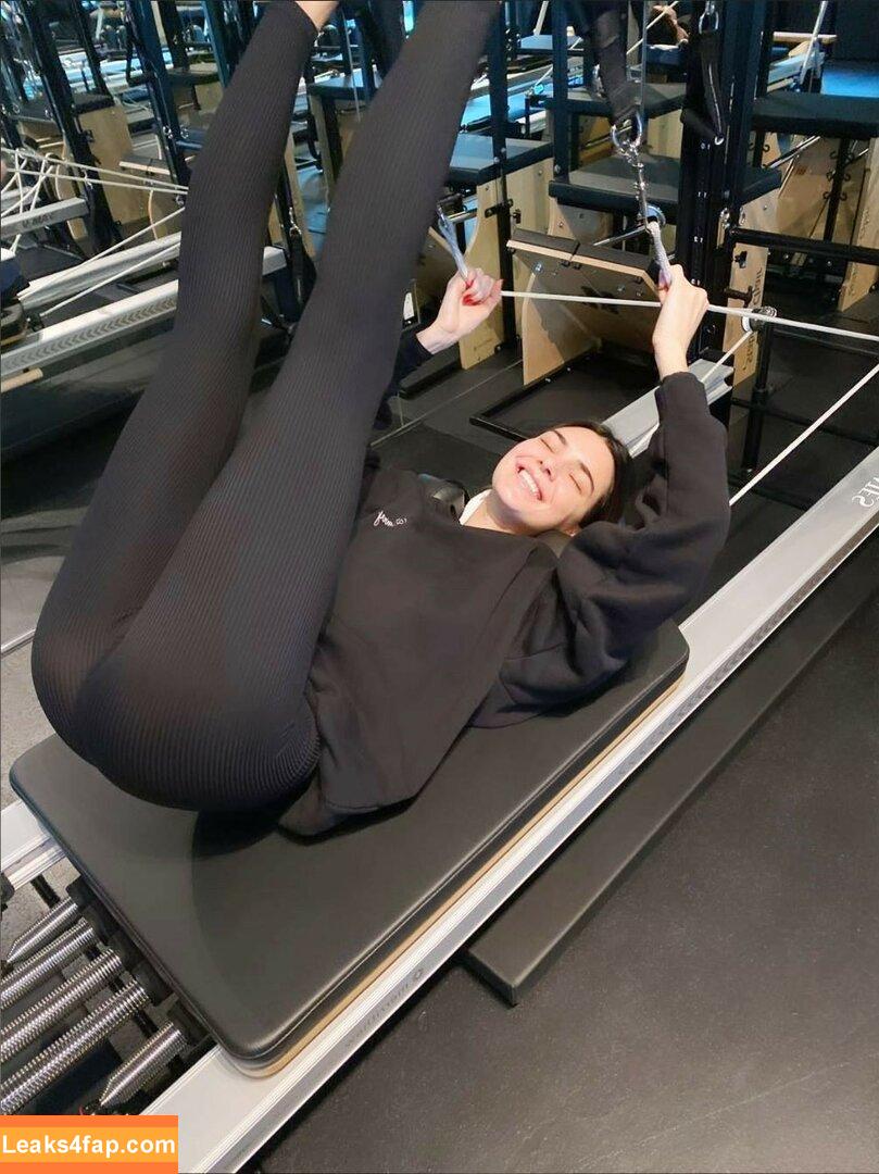 Kendall Jenner / KendallJenner / https: leaked photo photo #0629