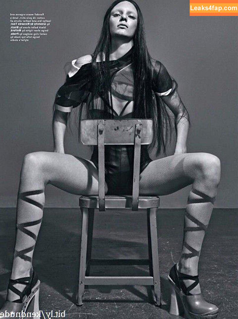 Kendall Jenner / KendallJenner / https: leaked photo photo #0760