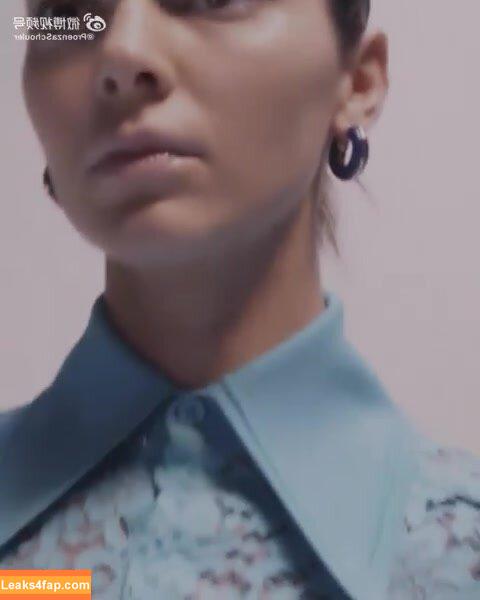 Kendall Jenner / KendallJenner / https: leaked photo photo #0795