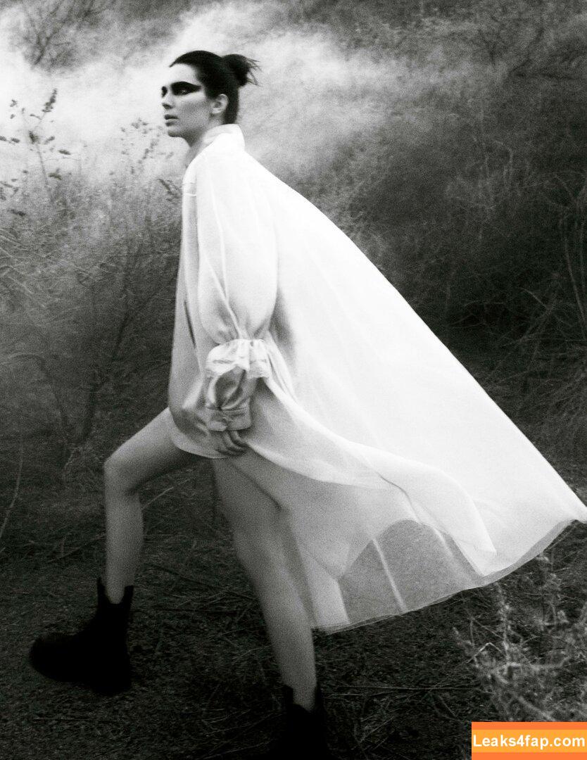 Kendall Jenner / KendallJenner / https: leaked photo photo #0855