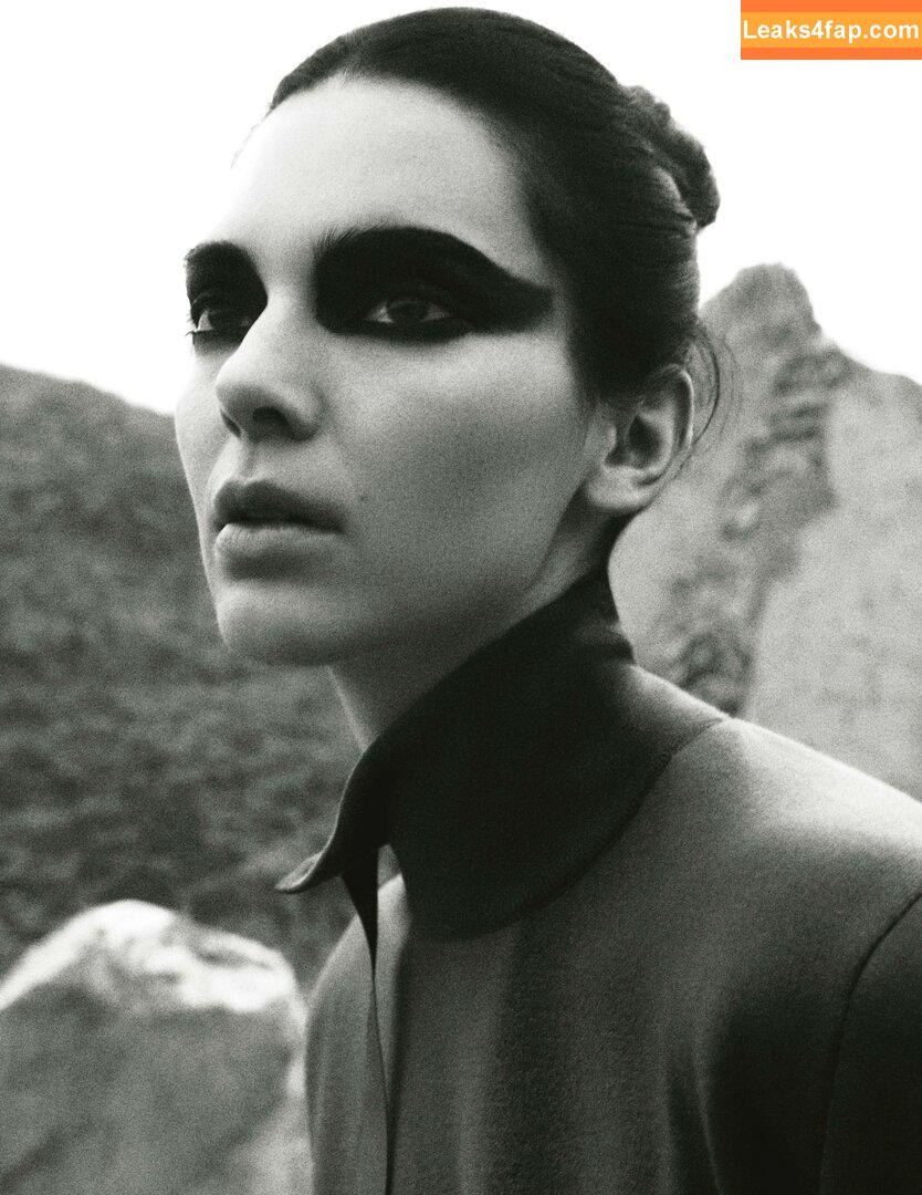 Kendall Jenner / KendallJenner / https: leaked photo photo #0856