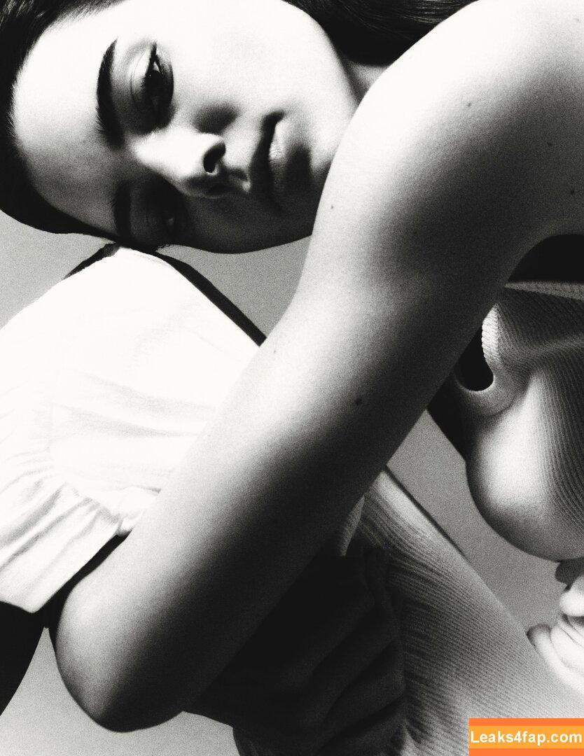 Kendall Jenner / KendallJenner / https: leaked photo photo #0861