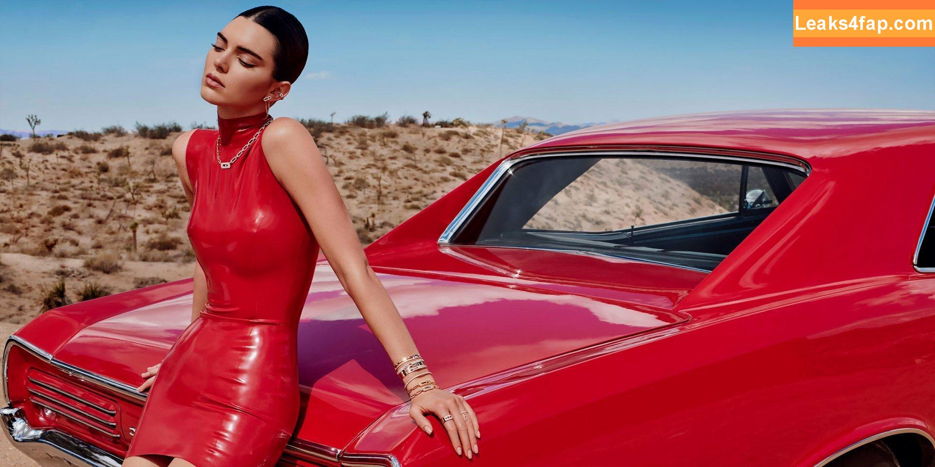 Kendall Jenner / KendallJenner / https: leaked photo photo #0862