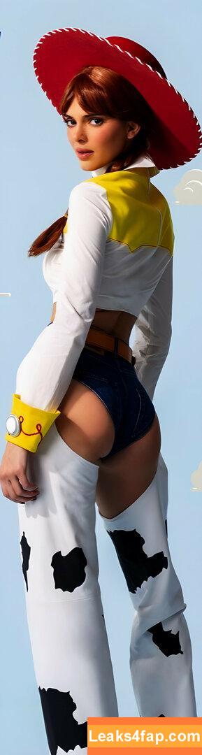 Kendall Jenner / KendallJenner / https: leaked photo photo #0912