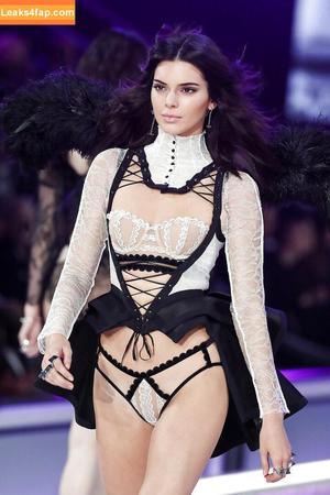 Kendall Jenner photo #0173