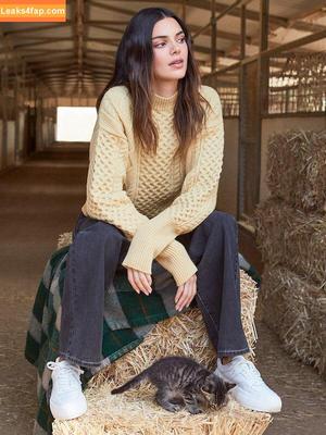 Kendall Jenner photo #0194