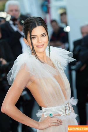 Kendall Jenner photo #0292