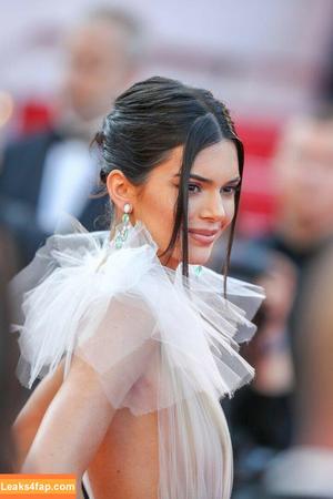 Kendall Jenner photo #0342
