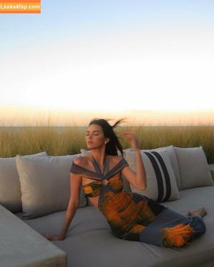 Kendall Jenner photo #0777