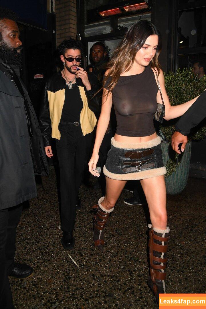 Kendall Jenner / KendallJenner / https: leaked photo photo #1016