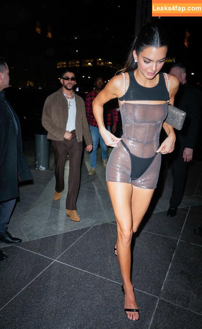 Kendall Jenner / KendallJenner / https: leaked photo photo #1037