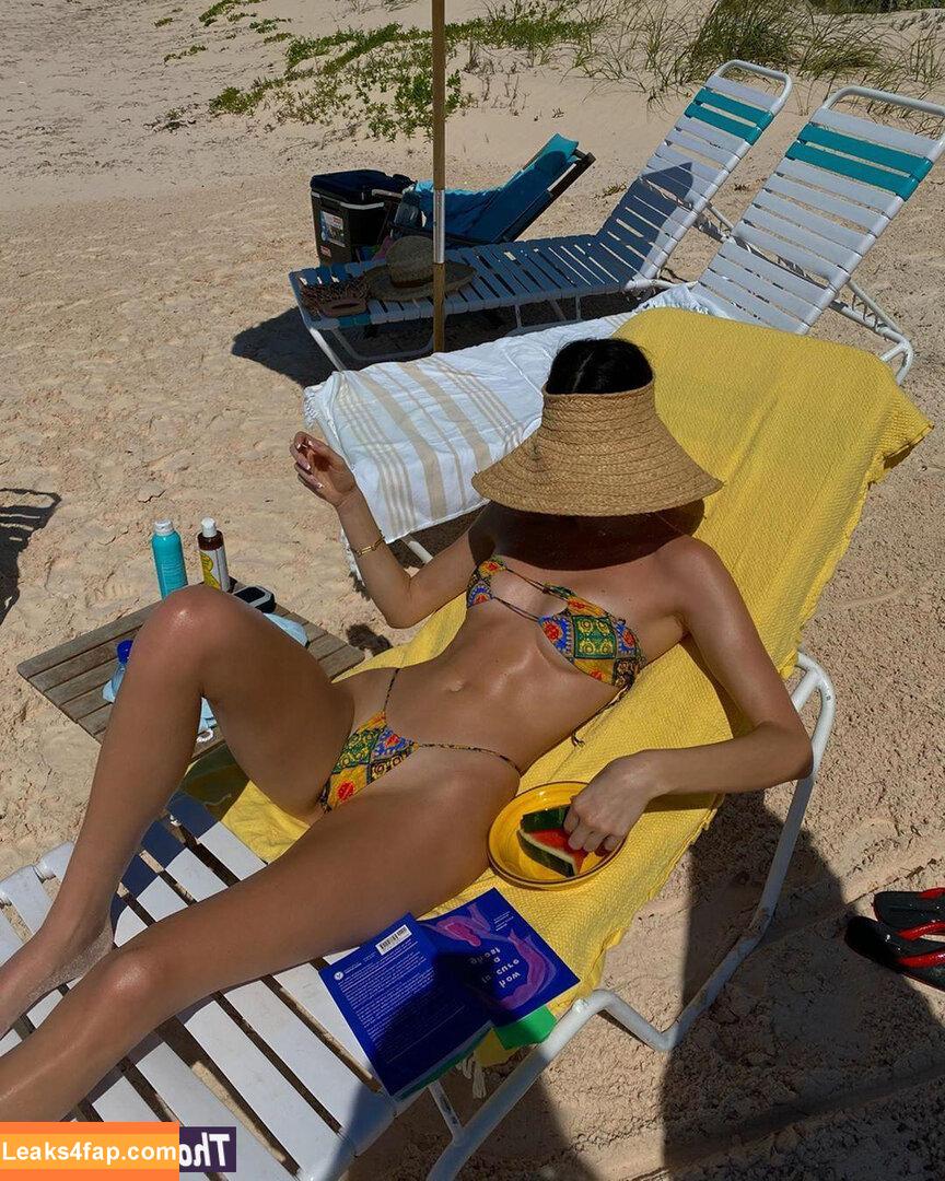 Kendall Jenner / KendallJenner / https: leaked photo photo #1054