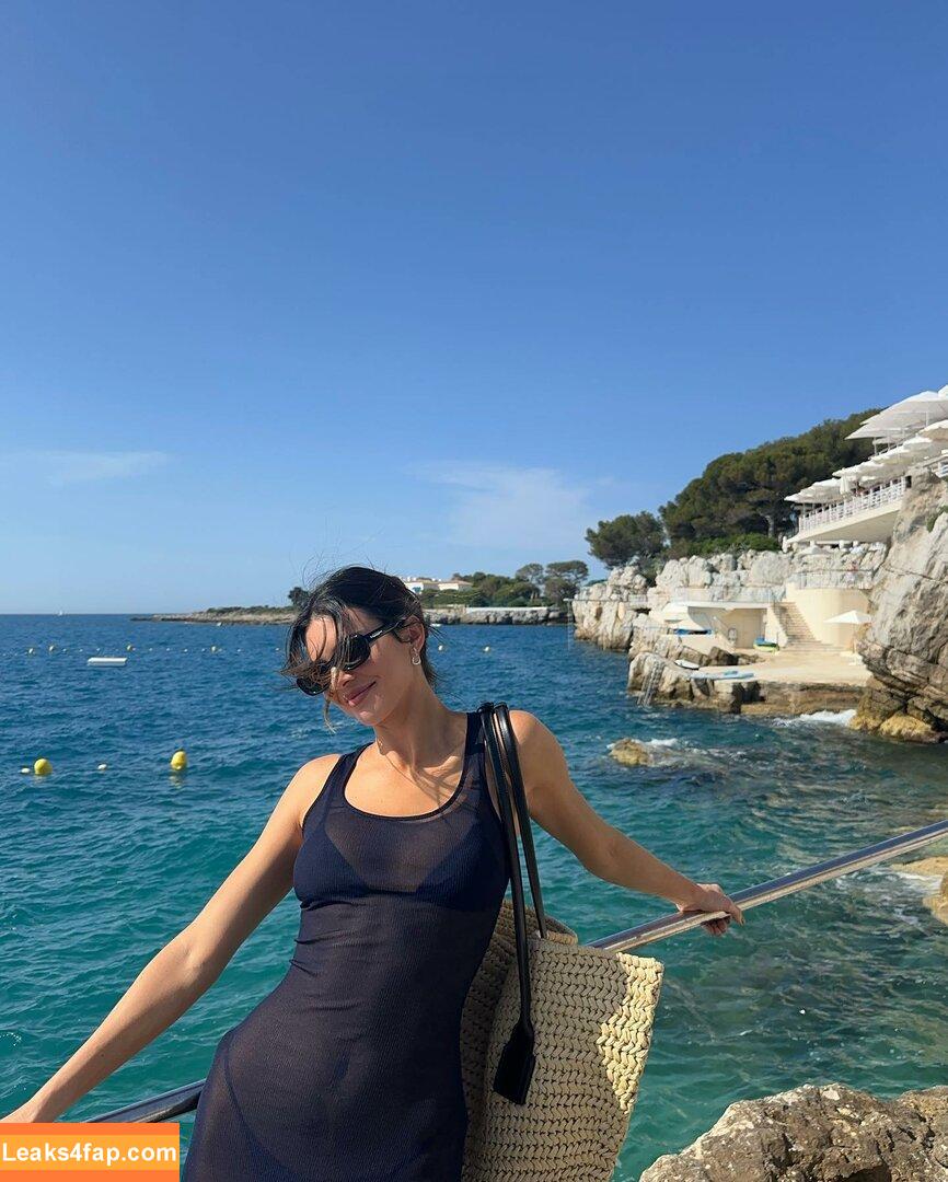 Kendall Jenner / KendallJenner / https: leaked photo photo #1121