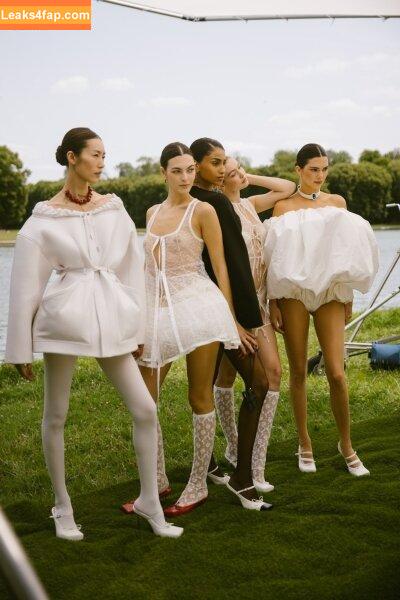 Kendall Jenner / KendallJenner / https: leaked photo photo #1256