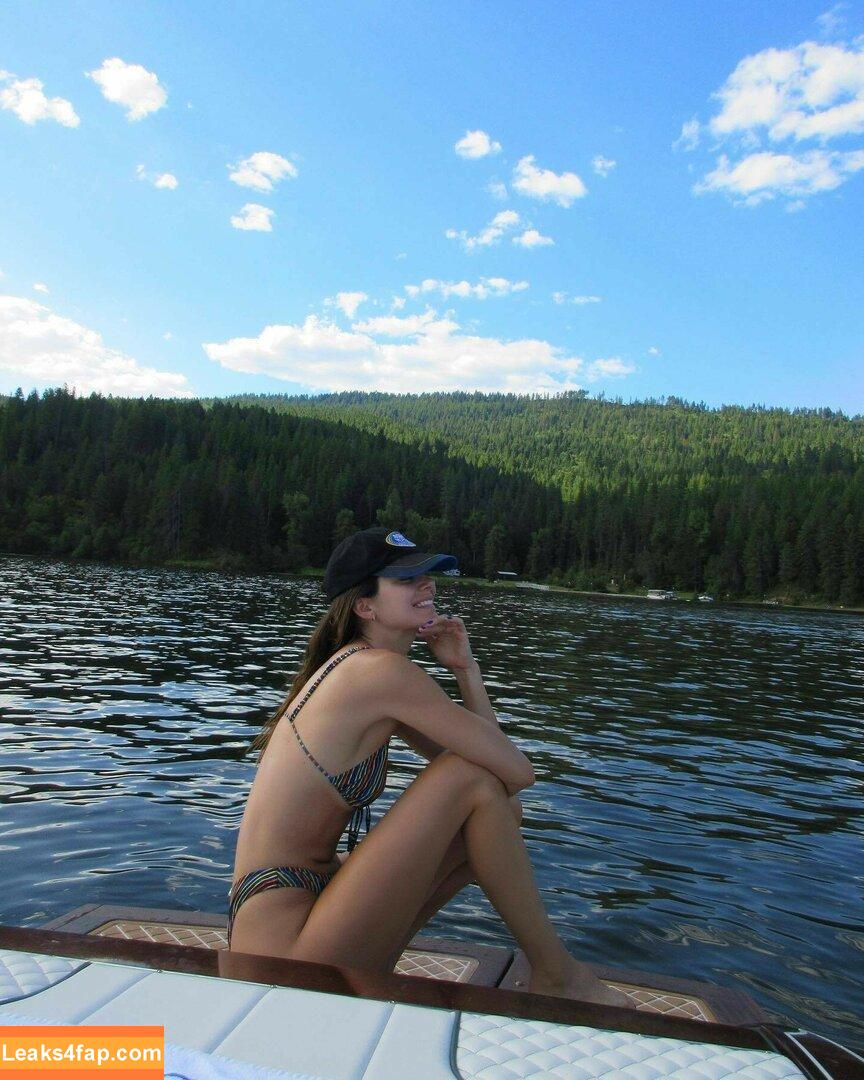 Kendall Jenner / KendallJenner / https: leaked photo photo #1322