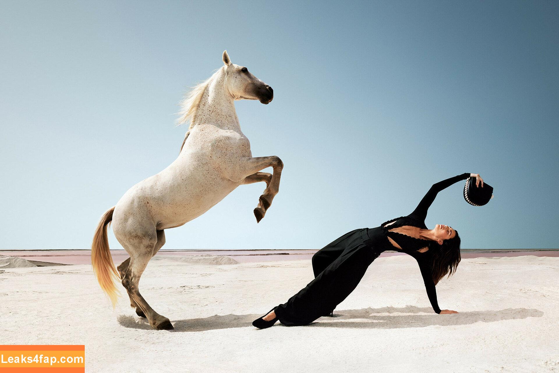 Kendall Jenner / KendallJenner / https: leaked photo photo #1337