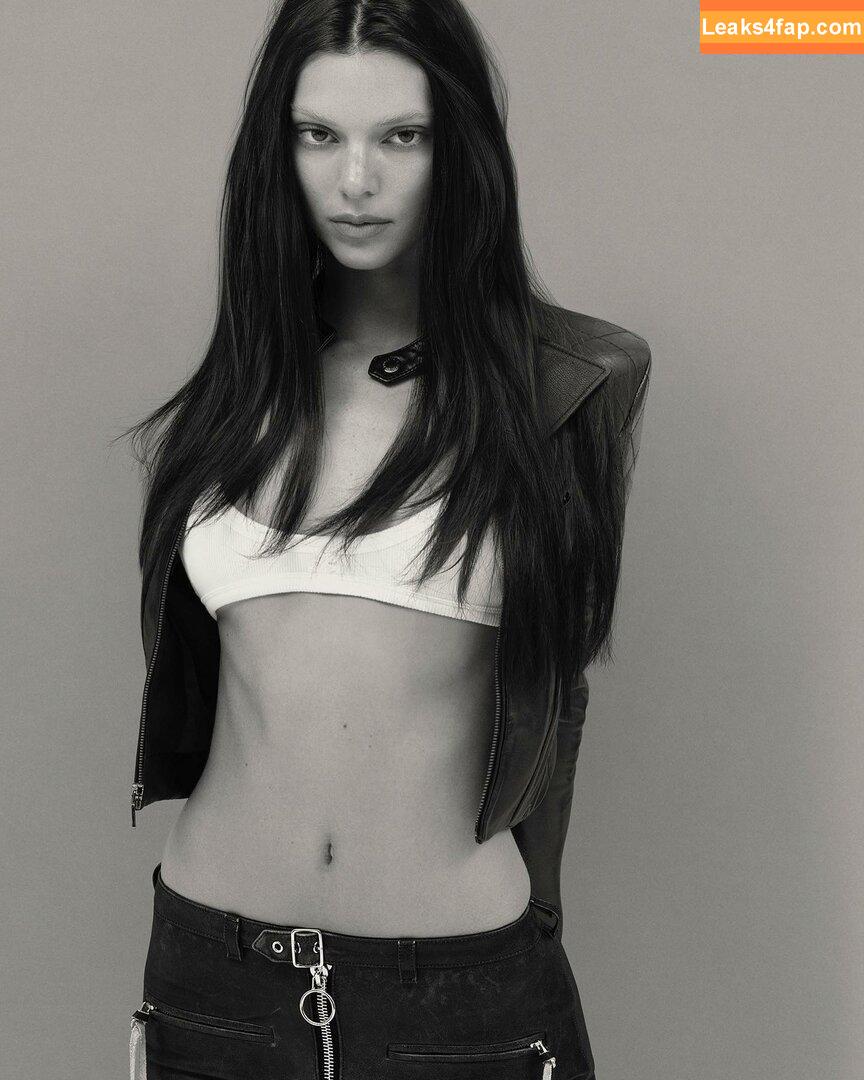 Kendall Jenner / KendallJenner / https: leaked photo photo #1356