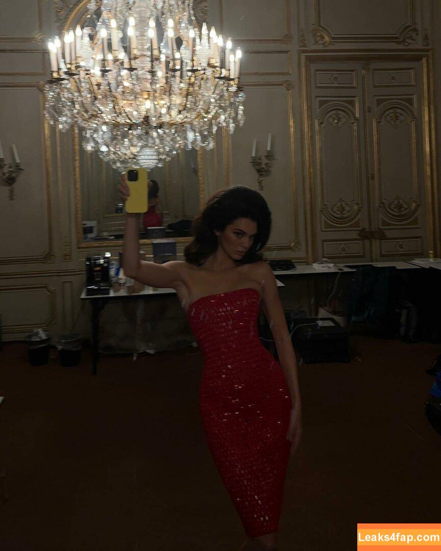 Kendall Jenner / KendallJenner слитое фото фото #1394