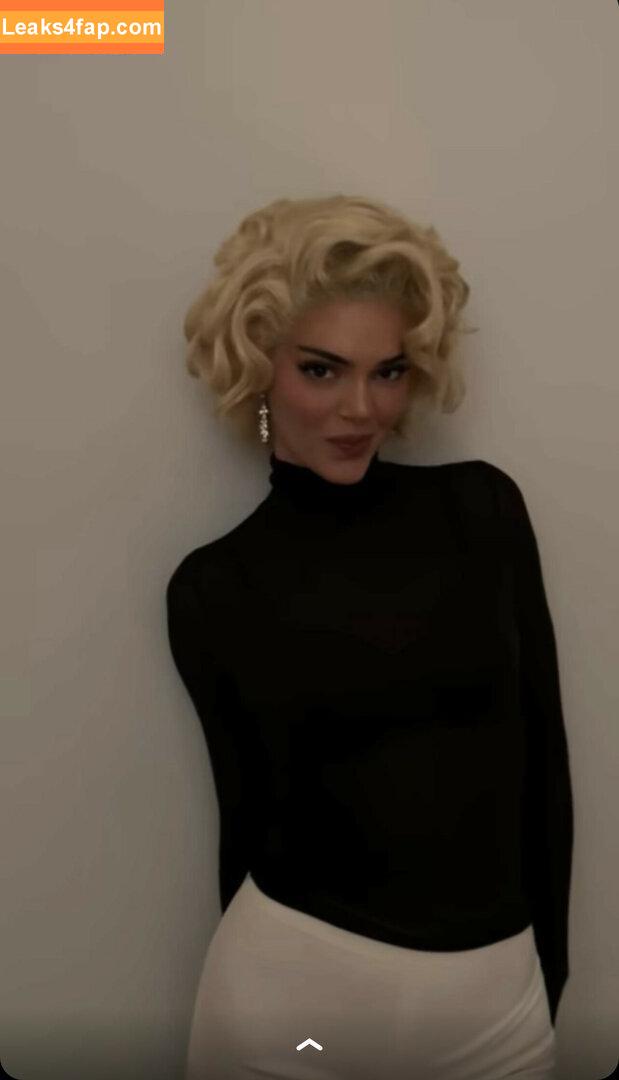 Kendall Jenner / KendallJenner слитое фото фото #1440