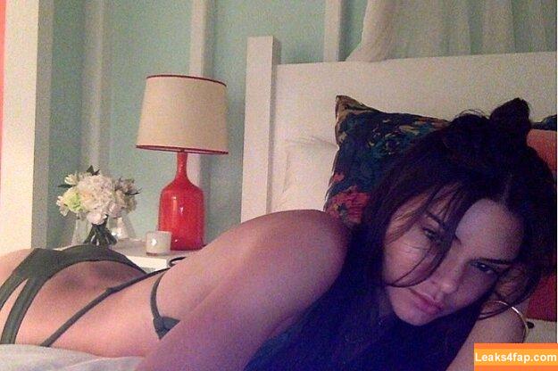 Kendall Jenner / KendallJenner слитое фото фото #1455