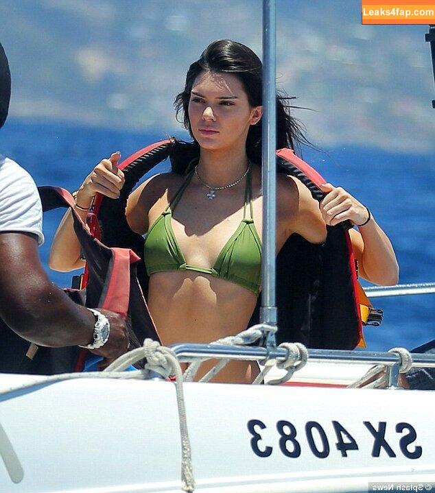 Kendall Jenner / KendallJenner слитое фото фото #1467
