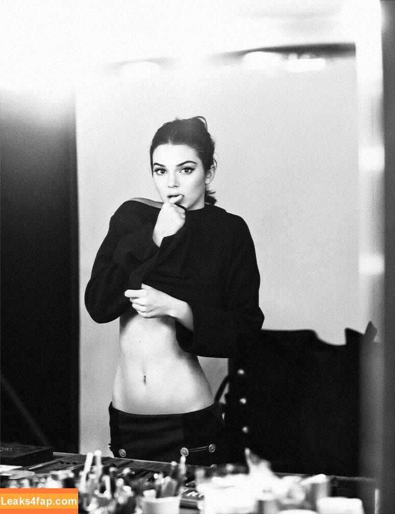 Kendall Jenner / KendallJenner слитое фото фото #1545