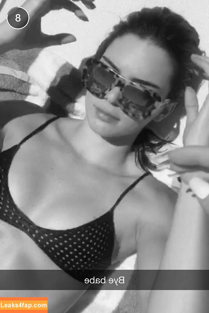 Kendall Jenner / KendallJenner слитое фото фото #1552
