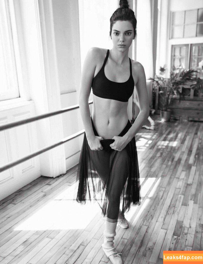 Kendall Jenner / KendallJenner слитое фото фото #1567