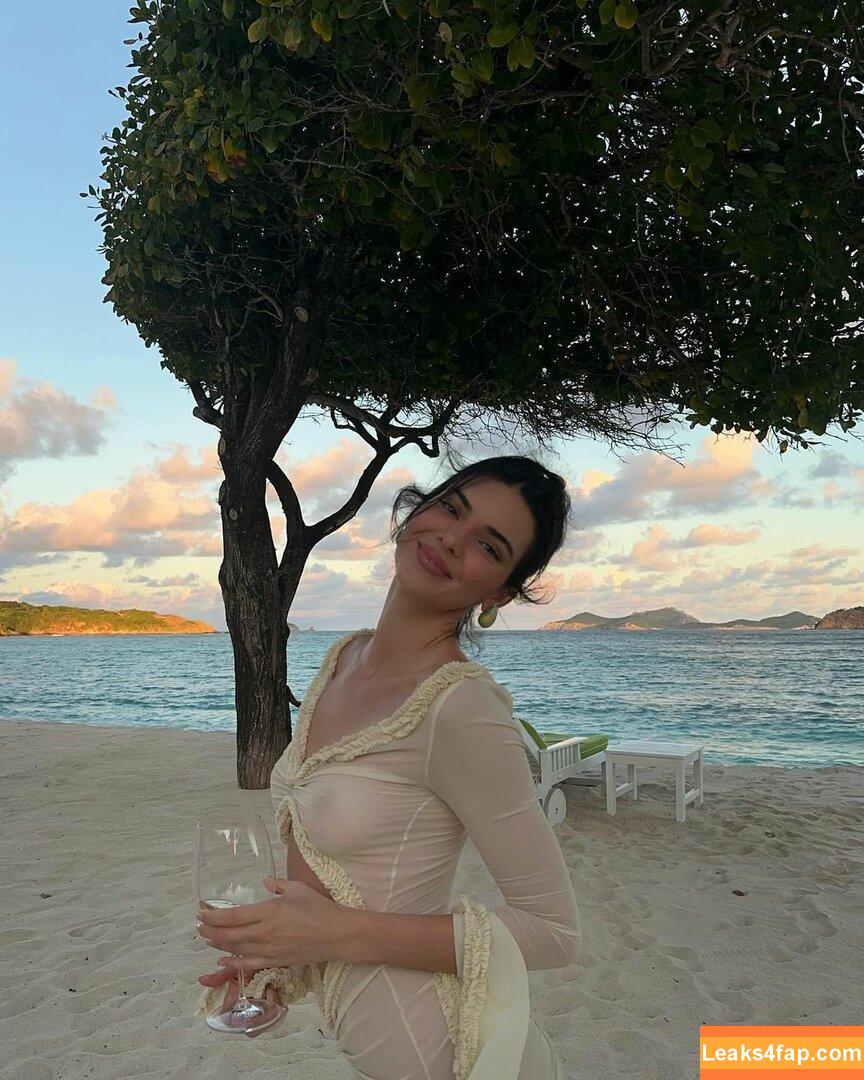 Kendall Jenner / KendallJenner слитое фото фото #1642