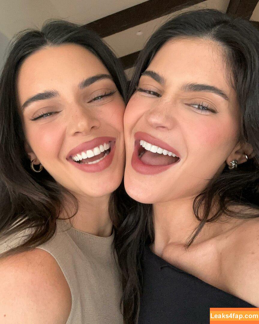 Kendall Jenner / KendallJenner слитое фото фото #1664