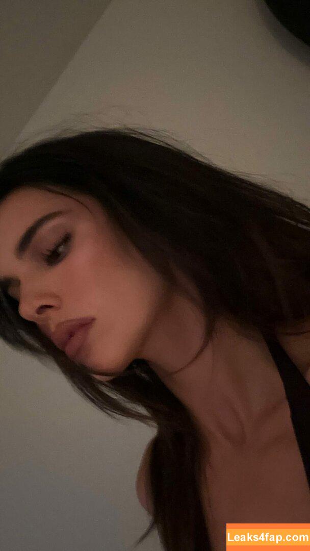 Kendall Jenner / KendallJenner слитое фото фото #1716