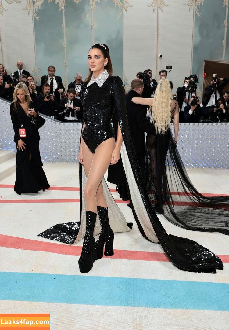 Kendall Jenner / KendallJenner слитое фото фото #1748