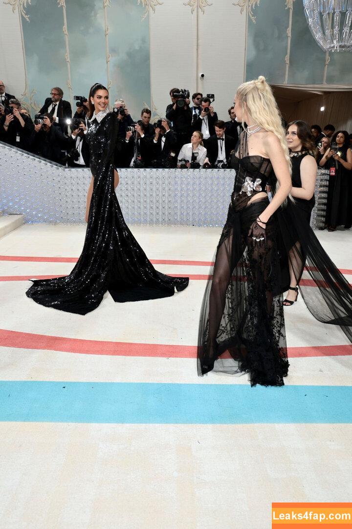 Kendall Jenner / KendallJenner слитое фото фото #1752