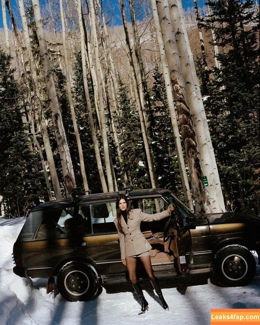 Kendall Jenner / KendallJenner слитое фото фото #1794
