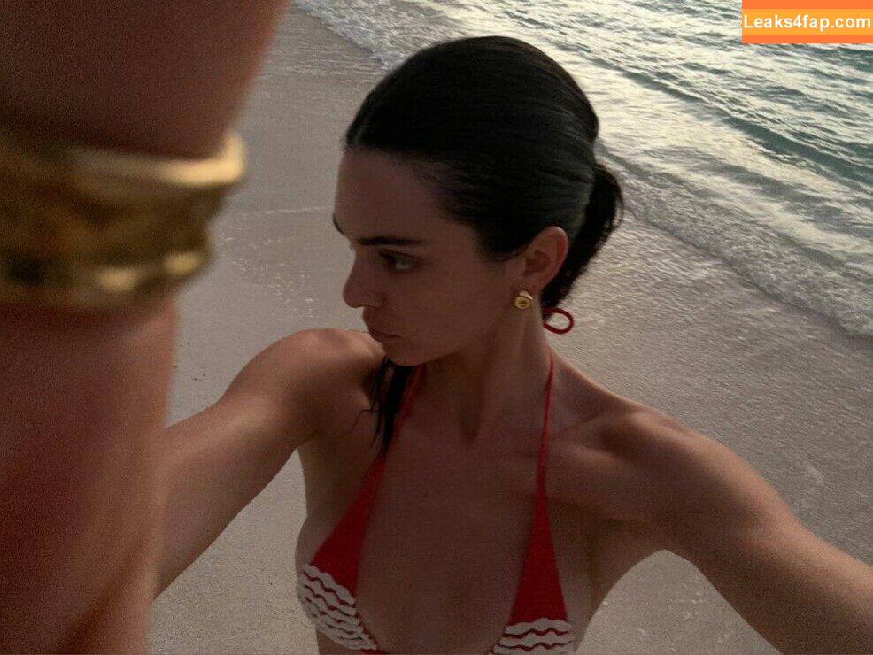 Kendall Jenner / KendallJenner слитое фото фото #1855