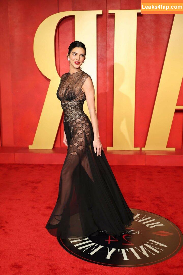 Kendall Jenner / KendallJenner слитое фото фото #1870