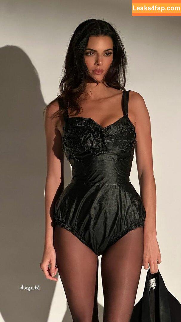 Kendall Jenner / KendallJenner слитое фото фото #1875