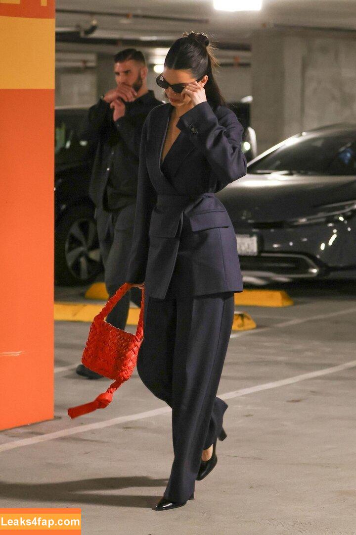 Kendall Jenner / KendallJenner слитое фото фото #1895