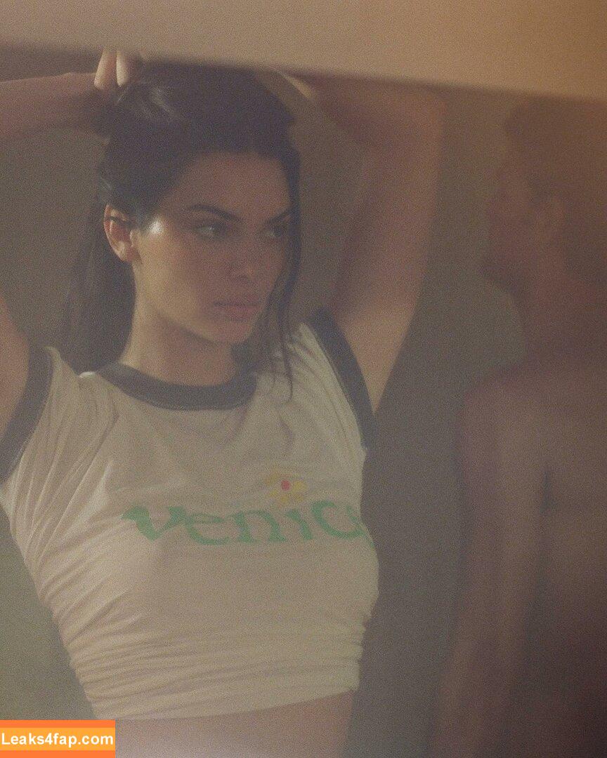Kendall Jenner / KendallJenner слитое фото фото #1991