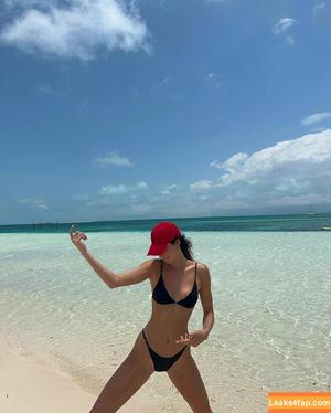 Kendall Jenner photo #1063