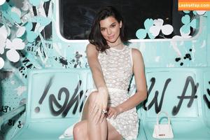 Kendall Jenner photo #1102