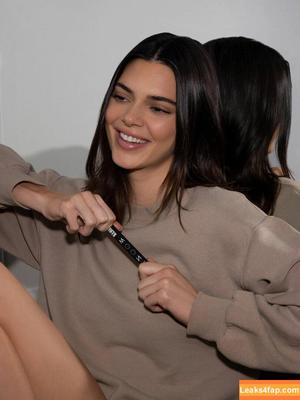 Kendall Jenner photo #1280