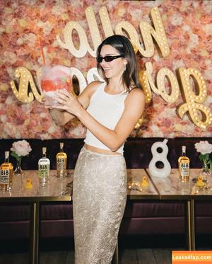 Kendall Jenner photo #1358