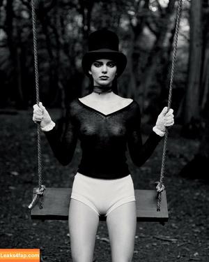 Kendall Jenner фото #1560