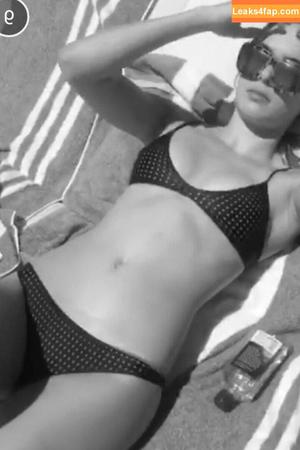 Kendall Jenner фото #1564